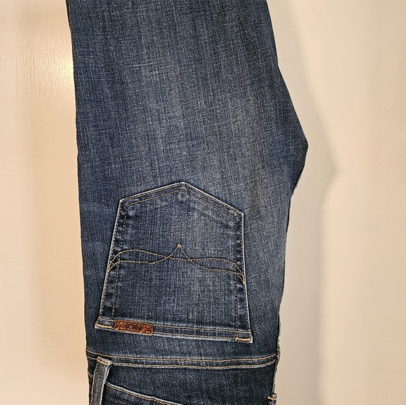 Jeans - Picture 2 of 3